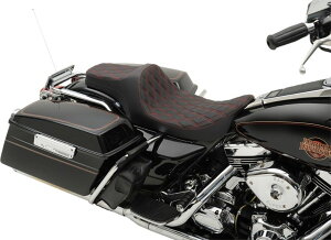 Drag Specialties �h���b�O�X�y�V�����e�B�[�Y Predator III Seat�m0801-1131�n Road King Classic EFI FLHRC Screamin�f Eagle FLHRSE-I Custom FLHRS FLHR FLHRSE3 Street Glide FLHX FLHRSE-I2 HARLEY-DAVIDSON �n�[���[�_�r�b�h�\�� �V�[�g 