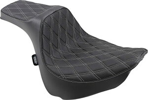 Drag Specialties �h���b�O�X�y�V�����e�B�[�Y Predator III Seat�m0802-1073�n Softail Fat Bob FXFB 114 FXFBS HARLEY-DAVIDSON �n�[���[�_�r�b�h�\�� �V�[�g �V�[�g�֘A �O��
