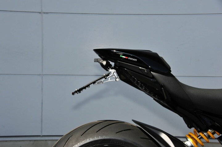 楽天市場】de LIGHT ディライト DVLV4 フェンダーレスキット DIAVEL V4 