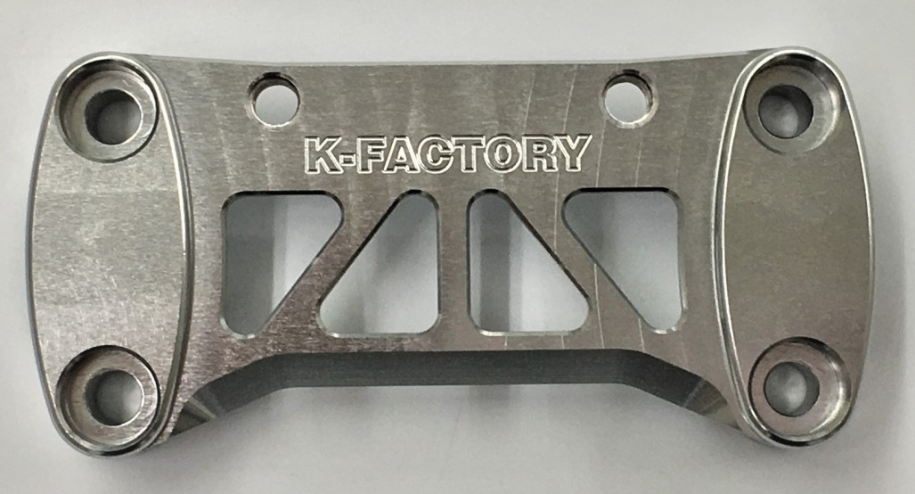 K-FACTORY ケイファクトリー ハンドルクランプ カラー：メタリックシルバー Z900RS Z900RS CAFE | ウェビック　楽天市場店