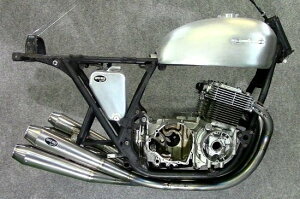 SUPER BUILD Maximum スーパービルドマキシマム 4×4 チタンメガホンマフラー CB750 HONDA ホンダ フルエキゾーストマフラー マフラー