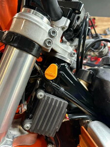 DINOTECH:_CmebN Steering lock cap nhXgbp[ nh