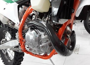 MECASYSTEM JVXe Protects carbon manifold KTM 450/500 EXCF^HUSQVARNA FE 450 AM 2020 FE450 450EXC-F 500EXC-F HUSQVARNA nXNo[i }t[K[hEq[gK[h }t[