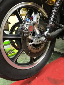 SPEED SHOP ITO �X�s�[�h�V���b�v�C�g�E �����L�����p�[�T�|�[�g Z1000J Z1000R Z1100GP Z1100R KAWASAKI �J���T�L �L�����p�[�T�|�[�g�E�u���P�b�g �u���[�L �{���g�J���[�F�V���o�[ / �X�e�[�`��F2���^