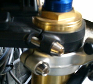 TITANIUM64 �`�^�j�E�����N�W���E���� �g�b�v�u���b�W�p�{���g GSXR600 K6-K7 SUZUKI �X�Y�L �g�b�v�u���b�W �n���h�����Ӄp�[�c �n���h��