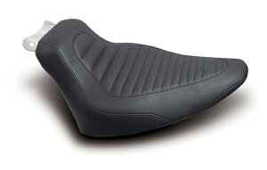 MUSTANG }X^O TRIPPER(TM) \V[g (^bN[) (Tripper(TM) Solo Tuck and Roll Seat)ySEAT TRPR TK&RL SOLO FXSTz HARLEY-DAVIDSON n[[_rbh\ V[g V[g֘A O
