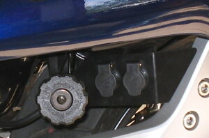 POWERLET �p���[���b�g HONDA ST1300 02-07 DUAL R [2120-0709] 2002 - 2007 �z���_ �V�K�[�\�P�b�g�d�� �d���n