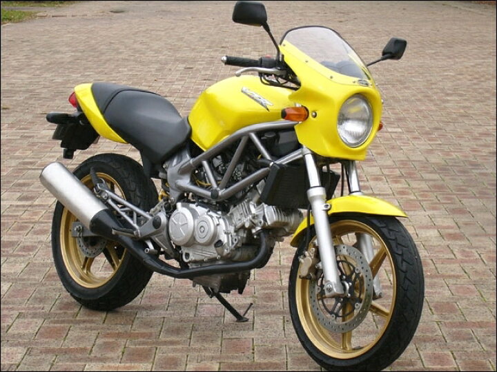 楽天市場 Chic Design シックデザイン ロードコメット カラー パールプリズムブラック スクリーンカラー スモーク Vtr250 Honda ホンダ ウェビック 楽天市場店