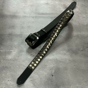 y 35mm Width Hard Leather Guitar Strap / 2Row 15mm Pyramid Spots Design z