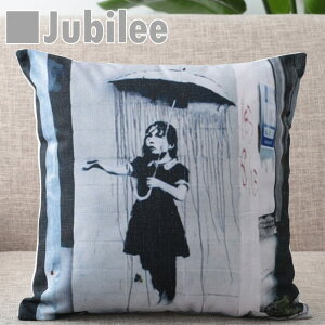 �o���N�V�[ Banksy �N�b�V�����J�o�[ Rain Under Umbrella �k���f�U�C�� 45×45cm ���l�� �V�R�̖��ŏo�����n���h���C�h �v���[���g �M�t�g �V���� �V�� ���z���j�� �V�z �q�� �� ������ �������