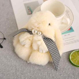 キーホルダー チャーム ウサギ レッキスラビットファー パール 蝶ネクタイ バッグチャーム 鍵 飾り 高見え 上品 ふわふわ もこもこ 大人かわいい アニマルモチーフ おしゃれ 個性的レッ