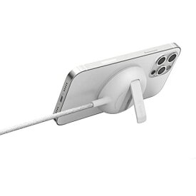 Belkin MagSafe認証 ワイヤレス充電パッド iPhone 13/12 最大15W急速充電 キックスタンド付き AC電源アダプター付属 ホワイト WIA004dqWH 電源アダプタ付き