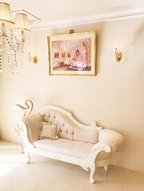 カウチソファ　薔薇の彫刻 W180cm ホワイト色 リボンとブーケ柄オフホワイトの張地　輸入家具 オーダー家具 姫系家具 プリンセス家具