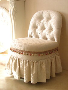 プチチェア ダイヤ柄ホワイト フリンジ付き 輸入家具 プリンセス家具 姫系家具 姫系 姫 1人掛け ソファー ソファ 椅子 いす