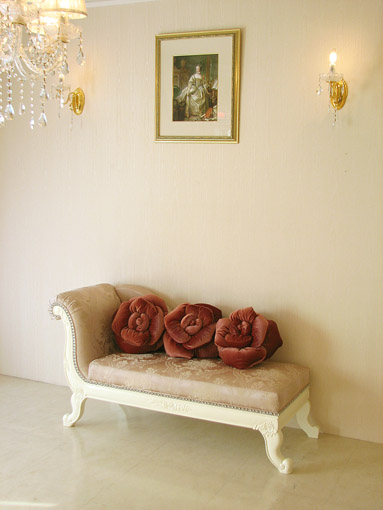 輸入家具 オーダー家具 プリンセス家具 薔薇の令嬢ソファ ホワイトの猫脚 ピンク花かご柄 ソファ