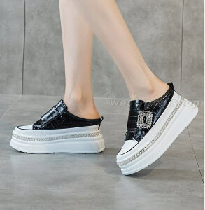  Xj[J[ Xb| fB[X ƂȂ Xj[J[  8cmgAbv fB[X Cq[ ăV[Y s  ɂȂ 2025  ʋC   T_ Xj[J