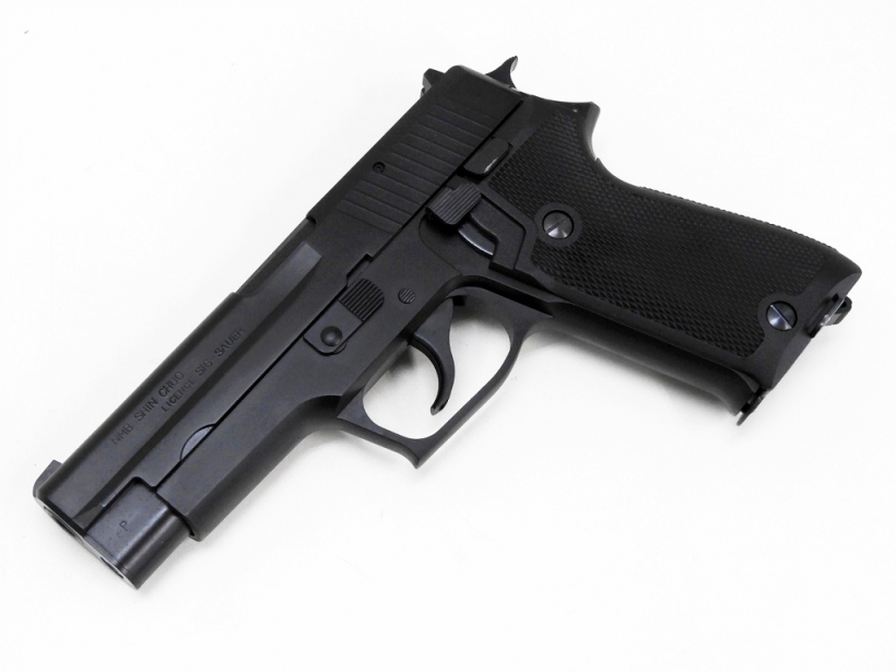 SIG P220 自衛隊仕様 9mm拳銃 刻印入り ガスブローバック タナカ 格安