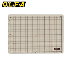 オルファ OLFA カッターマット 225×300 A4 134B 4901165200150