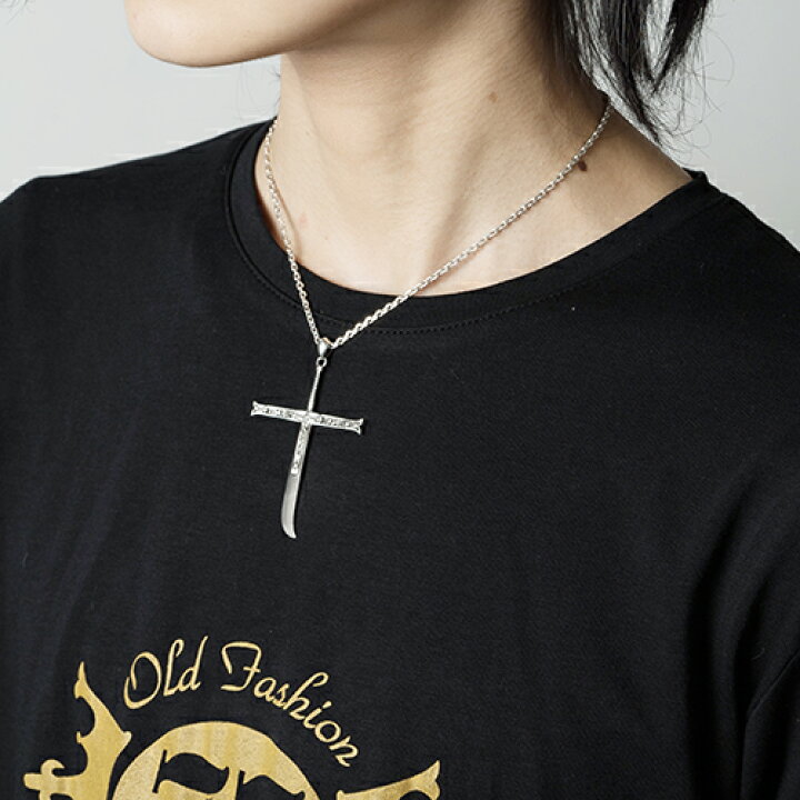 楽天市場 アニメ One Piece ワンピース ミホーク 黒刀 夜 ネックレス Aonen 002 送料無料 カップル ペアリングのホワイトクローバー