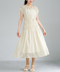 【SALE 20％OFF】【 大人フェミニン 】 ストレッチシアサッカー・シャーリングデザインドットワンピース