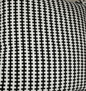 5�̔{�����͊y�V�J�[�h�G���g���[��5�{/�yIKEA�z�C�P�A�ʔ́ySTOCKHOLM�z�N�b�V����50cm×50cm