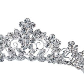 【ネックレス+ティアラ+イヤリングorピアスの3点セット】ヘアアクセサリー☆レディース☆結婚式☆2次会☆お呼ばれ☆発表会☆カチューシャ【whitelove】