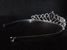 【ティアラ】ヘアアクセサリー☆結婚式☆2次会☆お呼ばれ☆発表会☆パーティー☆ウエディング☆花嫁☆プリンセス☆カチューシャ☆王冠☆子供【whitelove】