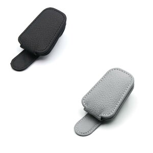 【送料無料】YIBOOOM サングラスホルダー 車載用メガネホルダー 車用収納 サンバイザー メガネクリップ メガネホルダー サングラスホルダー メガネクリップ レザー調 取り付け簡単 紛失対策