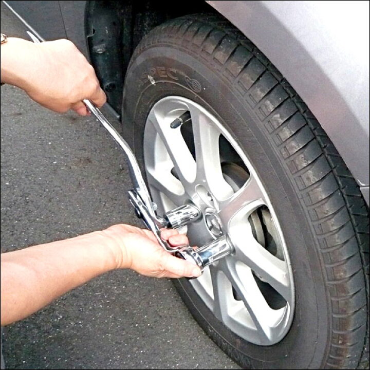 楽天市場 送料無料 テコの原理で軽々とタイヤ交換 ナットクランカー カー用品 テコ 整備 車用 車用品 便利グッズ カーグッズ タイヤ交換 楽 らくらく 工具 専用ケース付 屈強 滑り止め加工 安全 常備 いつもショップ