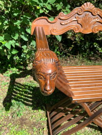 【中古】椅子 チェア 木製 双頭のライオンの造形 獅子 アームチェア 折り畳み式 珍しい 珍品 骨董 ビンテージ ヴィンテージ アンティーク 1点物