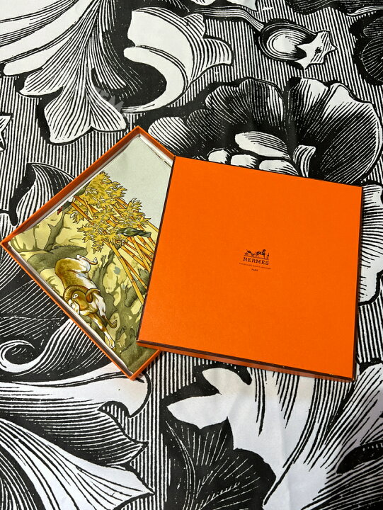 楽天市場】未使用 超美品 エルメス スカーフ 90 カレ HERMES 希少 レア 