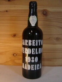 バーベイト マディラ ヴェルデーリョ[1980]BARBEITO VERDELHO[1980]飲み干したグラスからも時間とともに複雑な香りが立ち昇るといわれるヴィンテージマディラ！酸味と甘さのバランスとコク深い味わいは、まさに究極の味わい！！