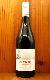 トゥー パドックス ピクニック ピノ ノワール 2019年 蔵出し品 ニュージーランド セントラル ピノ ノワール100%(アレクサンドラ55% ギブストン27% バノックバーン18%) 自然派 オーガニックTwo Paddocks Picnic Pinot Noir 2019 Newzealand Central Otago Organic
