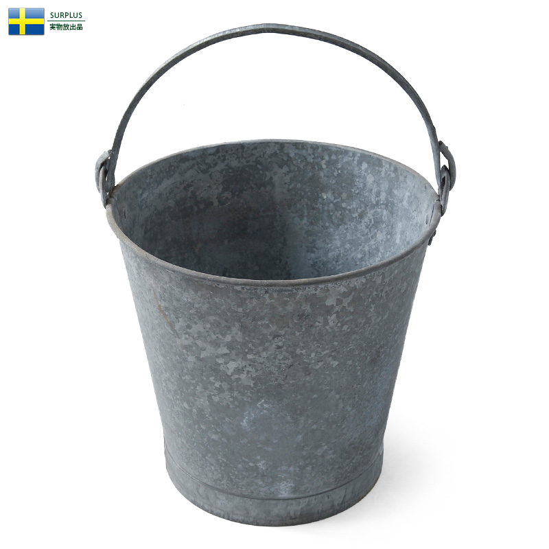 スウェーデン軍放出のブリキ バケツ 実物 USED クーポン対象外 スウェーデン軍 早割クーポン 贈呈 ブリキ T