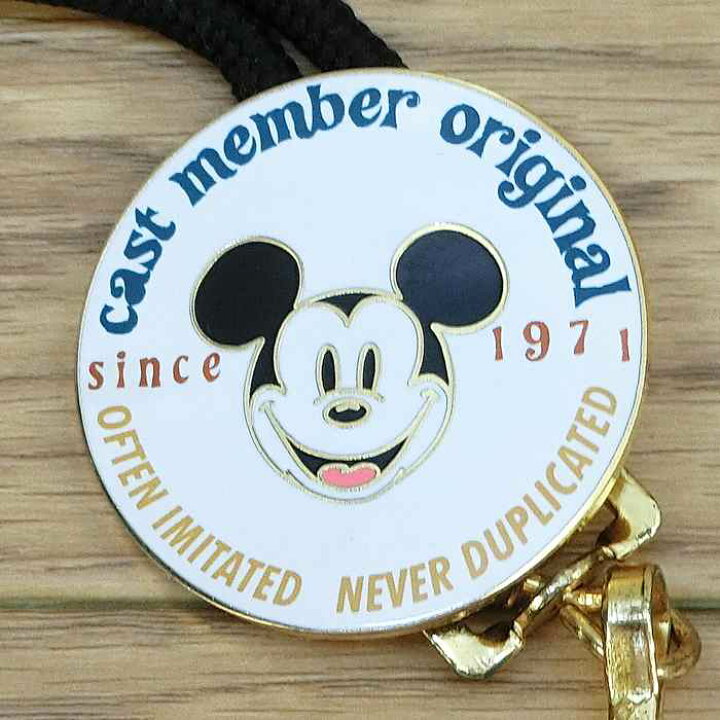 楽天市場 ウォルト ディズニーワールド リゾート キャスト 限定 ランヤード Since1971 ミッキーマウス 無料ギフトラッピング Wdw ミッキー キャストメンバー おみやげ お土産 通常一般購入不可のアイテム 1点のみ ウィズマウス 楽天市場店