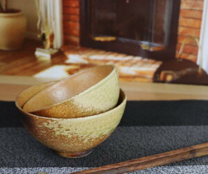 信楽焼 夫婦茶碗 飯椀【古信楽(大・小)茶碗w909-11_909-12】夫婦 めおと ペア カップル しがらき焼 陶器 焼き物 食器 めし椀 お茶碗 ご飯茶碗 オシャレ おしゃれ ギフト プレゼント 贈り物