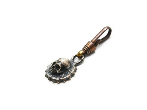 �yMAD CULT/�}�b�h�J���g�z�uDeath Sprocket Charm/�f�X�X�v���P�b�g�`���[���v(OT-44)(Silver925/Brass/�A�N�Z�T���[/�W���G���[/�v���[���g/�o�C�J�[/�n�[���[/�z�b�g���b�h/�A���J�W/�n���h���C�h/WOLF PAC