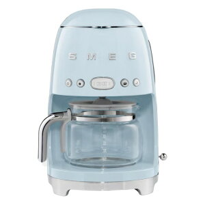 �X���b�O 50�N��X�^�C�� �h���b�v�R�[�q�[���[�J�[ 10�J�b�v ���C�g�u���[ SMEG 50's Style Drip Coffee Machine 10-Cup Light Blue �y�����񂹏��i�z