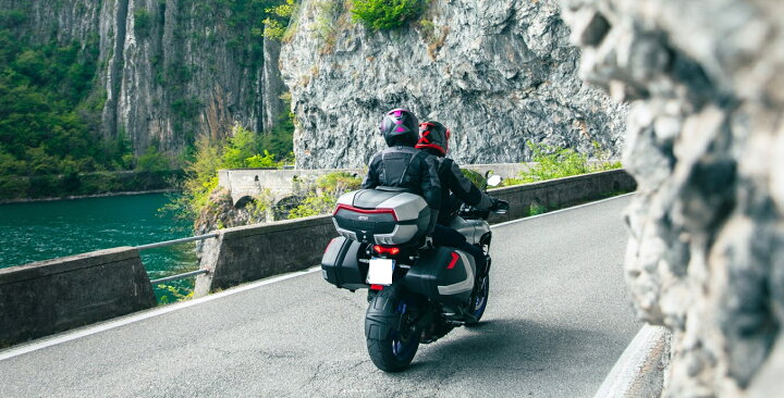 楽天市場】GIVI / ジビ MAXIA 5 （マキシア5） モノキートップケース 