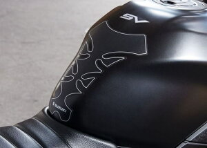 Suzuki / �X�Y�L �^���N �v���e�N�^�[ - �u���b�N | 990D0-18KA1-PAD