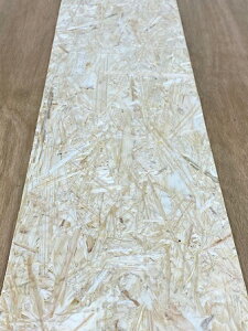 OSB化粧シートのりなしタイプ(裏面両面テープなし)サイズ:長さ2,400mm×幅150mm×厚み1.2mm