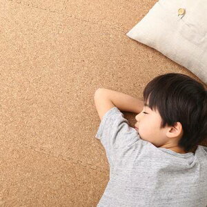【コルクマット】子供が小さい間だけ、転んでも安心なクッション性がある床にしたいのでお薦めは？