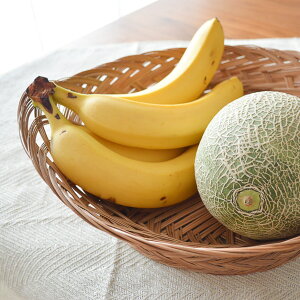 フルーツトレイ ニッパヤシ 楕円 高台付き 軽量 手編み 天然素材 果物やお菓子盛りに タイ製