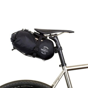 ���X�g���b�v RACE SADDLE BAG 7L �u���b�N