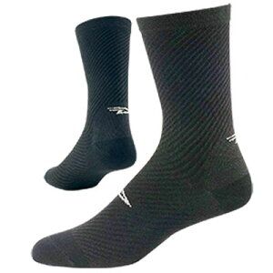 yMցzfBtB[g EVO CARBON 6 J[{