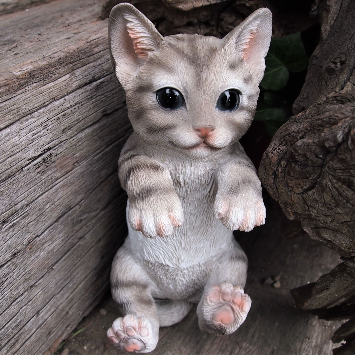 【楽天市場】猫の置物 ハンギングキャット グレートラ猫