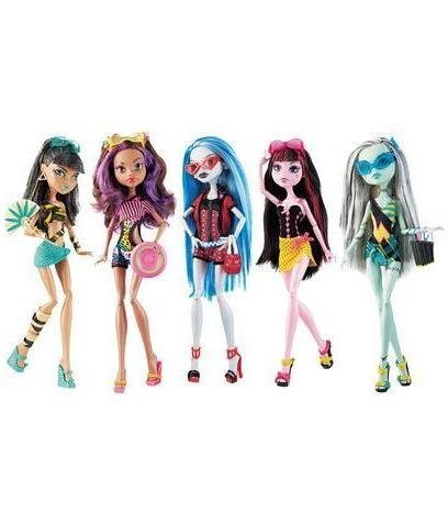 モンスターハイ　Monster High Gloom Beach Doll 5Pack Cleo de Nile, Draculaura, Clawdeen Wolf, Frank
