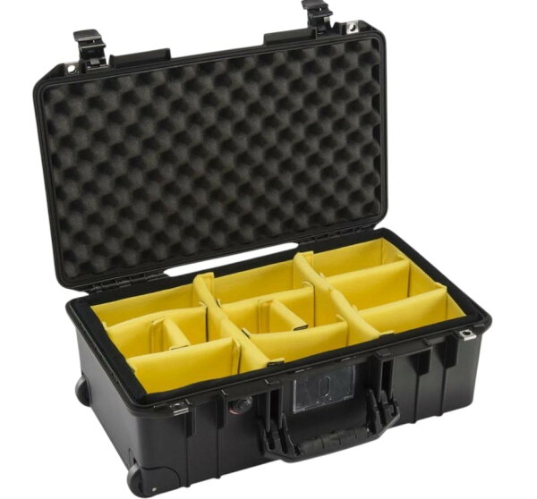 Pelican ペリカン 1535 WD AIR エア カメラケース パッド入りディバイダーシステム搭載