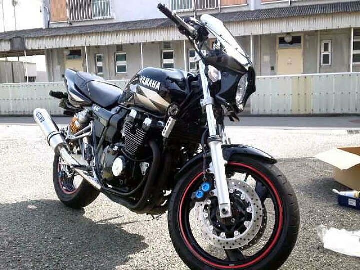 楽天市場】XJR400 汎用ビキニカウル タイプAEROスクリーン [純正色塗装 