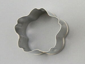 クッキー抜き型 桜 小 クッキー型 型抜き 抜き型 抜型 クッキーカッター お菓子作り 菓子道具 手作り 製菓道具 おしゃれ かわいい 可愛い ビスケット ケーキ カフェ グッズ スイーツ バー